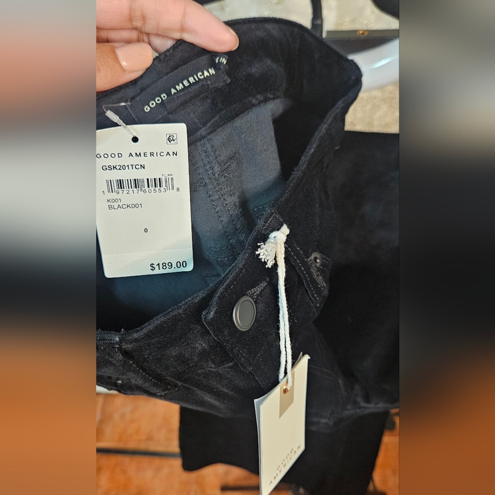 Good American Women’s High-Rise Velvet Wide-Leg Pants - Picture 5 of 5